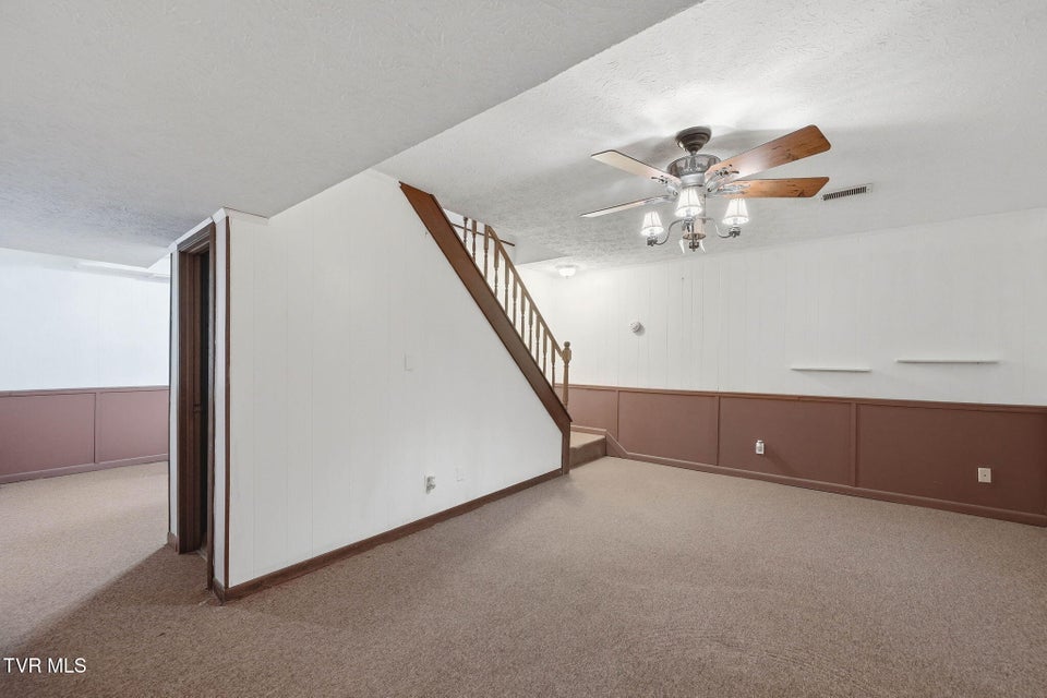 Photo #24: 149 Fern Street