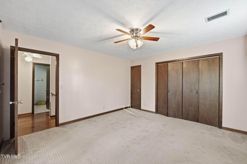 Photo #33: 149 Fern Street