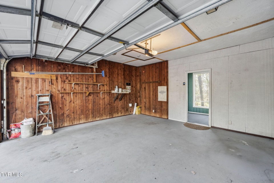 Photo #35: 149 Fern Street