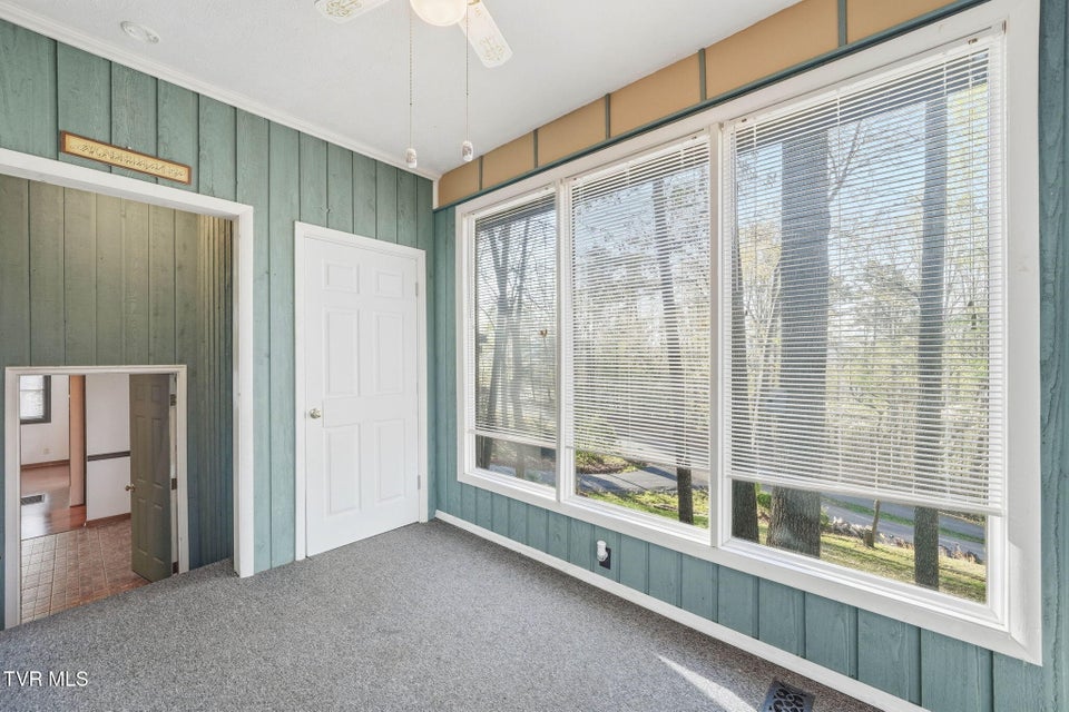 Photo #37: 149 Fern Street