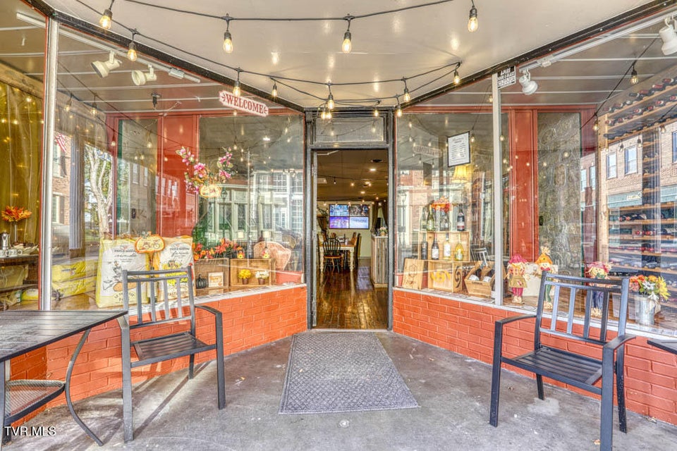 Photo #10: 114 & 116 Main Street