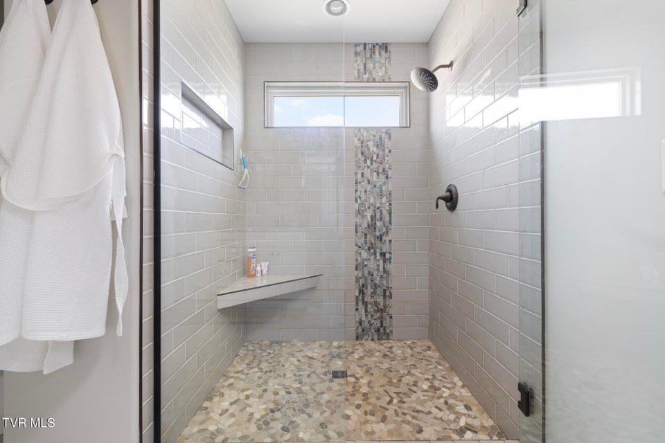 Photo #22: 1394 Prospects Way