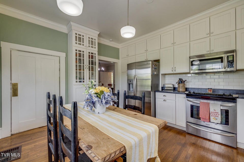 Photo #12: 239 Crestview Street