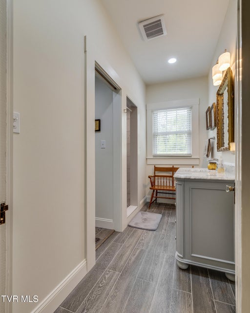 Photo #21: 239 Crestview Street