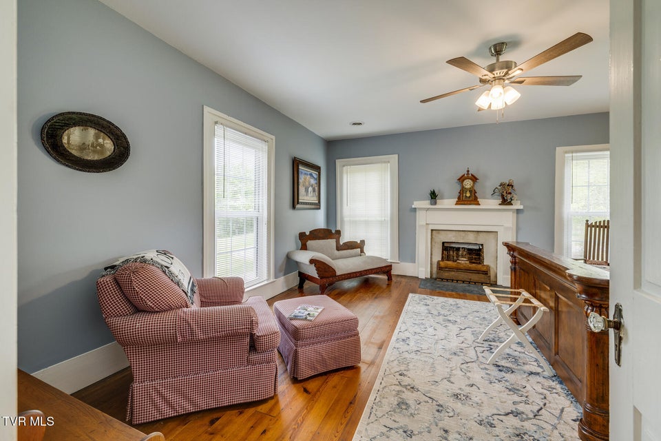 Photo #26: 239 Crestview Street