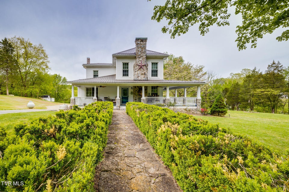 Photo #36: 239 Crestview Street