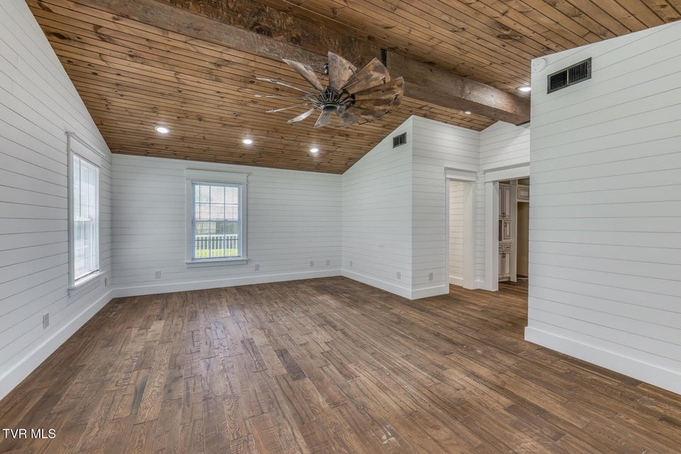 Photo #10: 1658 State Highway 91 