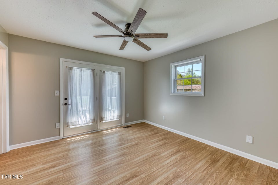 Photo #25: 1658 State Highway 91 