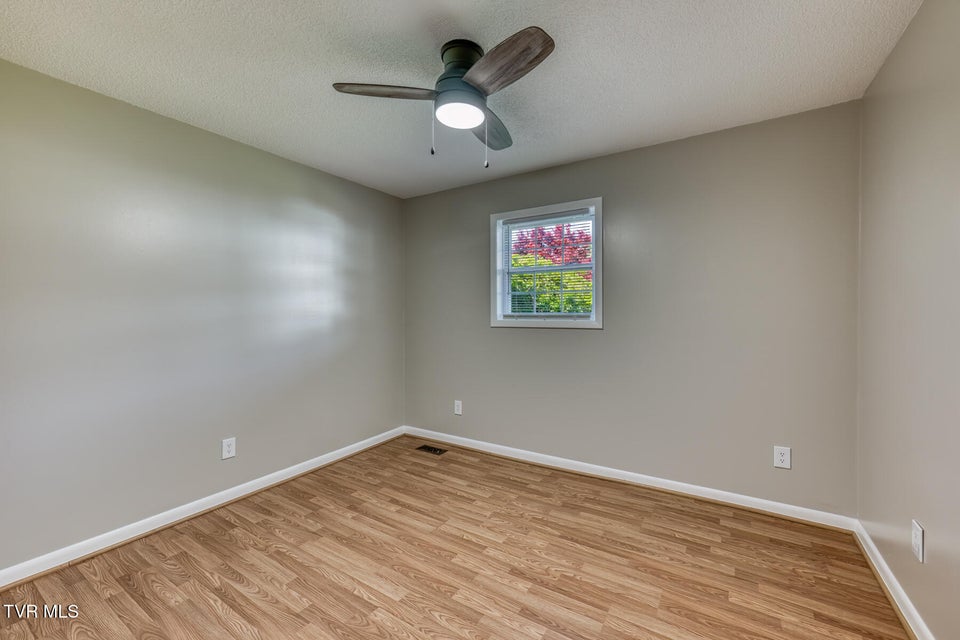 Photo #27: 1658 State Highway 91 