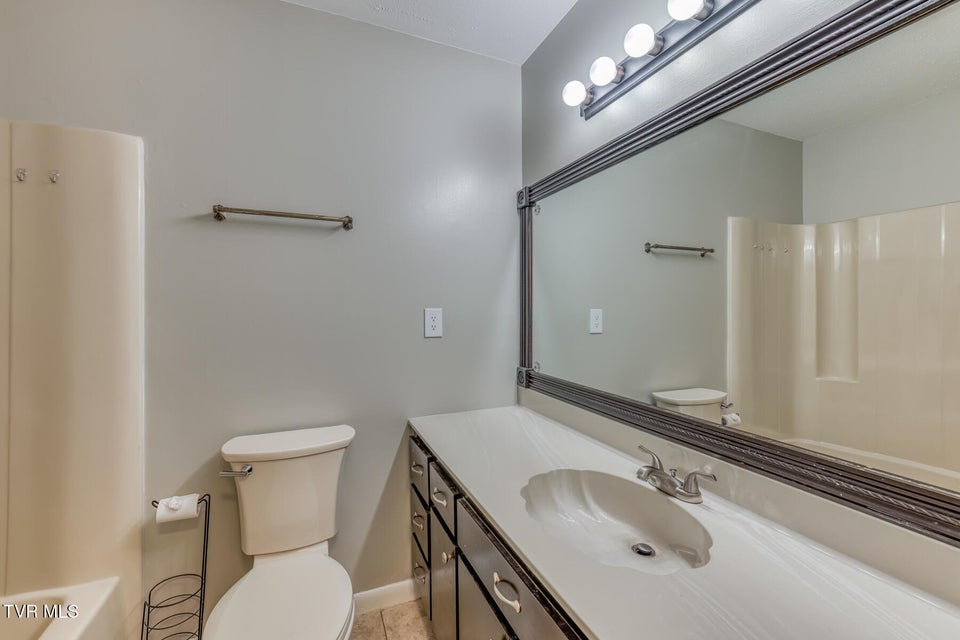 Photo #29: 1658 State Highway 91 