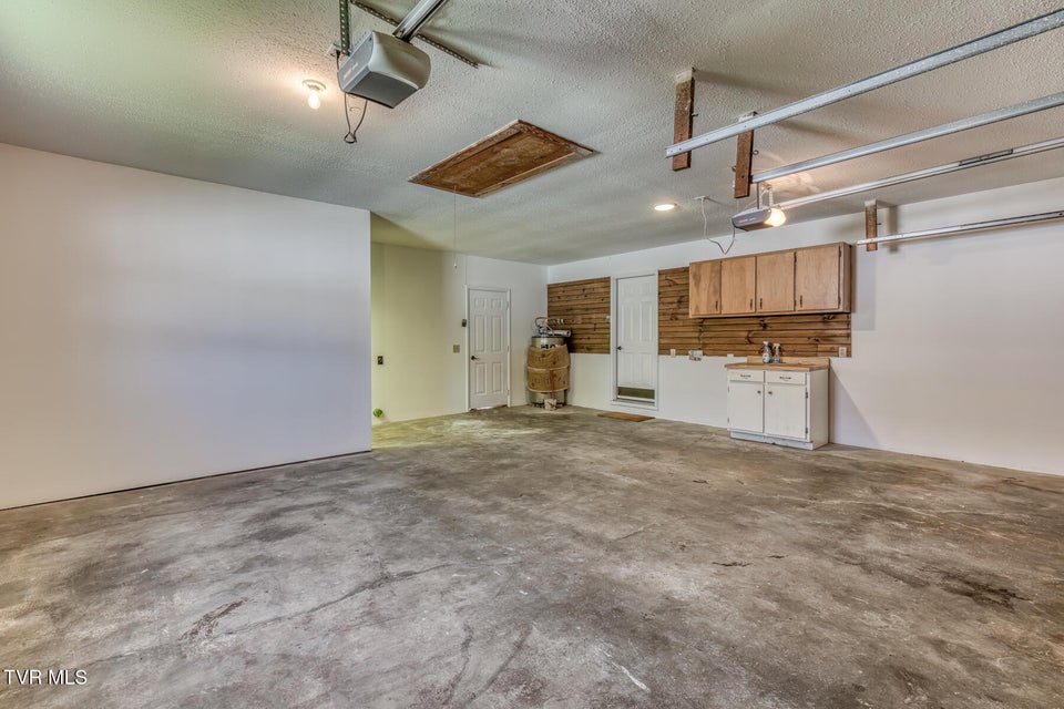 Photo #32: 1658 State Highway 91 