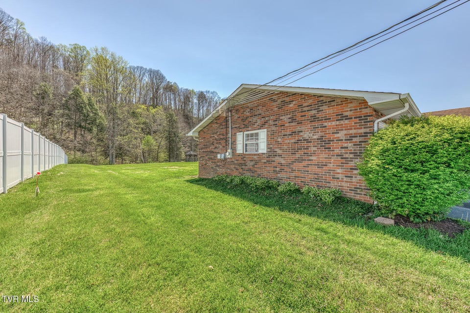 Photo #35: 1658 State Highway 91 