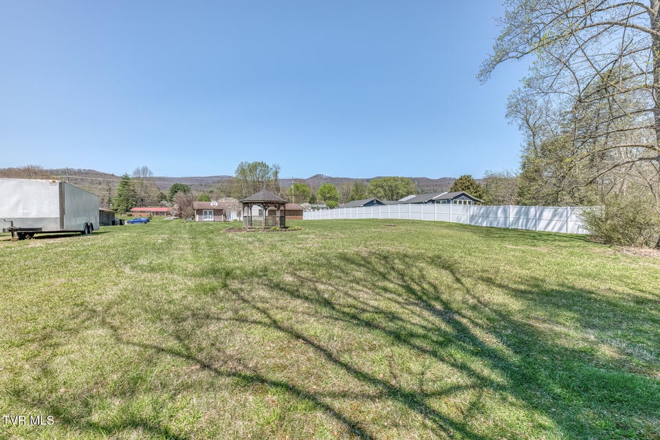 Photo #43: 1658 State Highway 91 