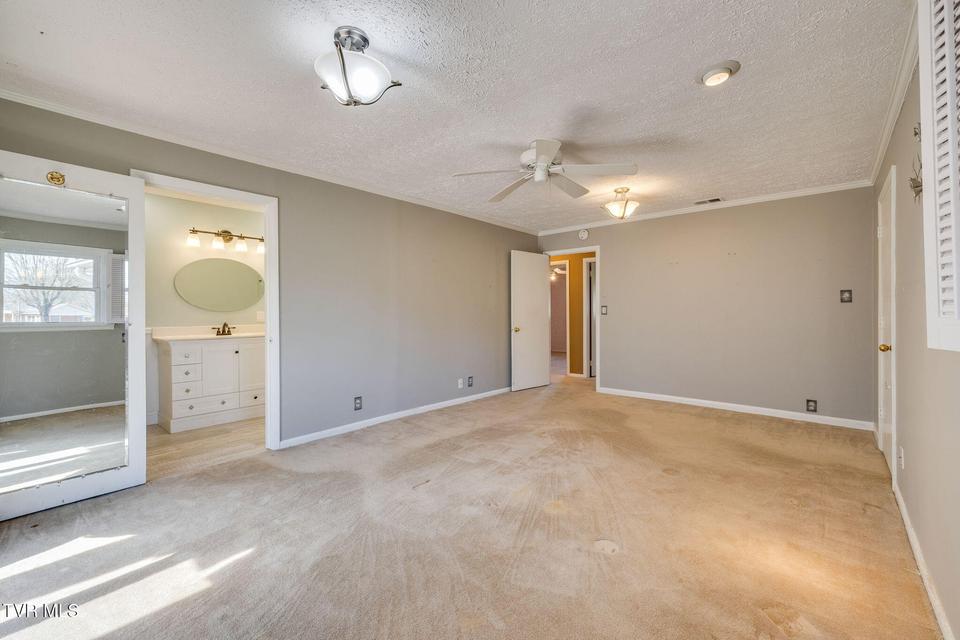 Photo #15: 1500 Woodmont Drive