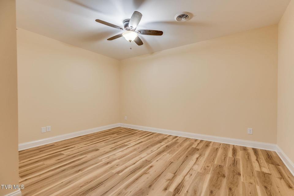 Photo #37: 1126 Victoria Lee Way