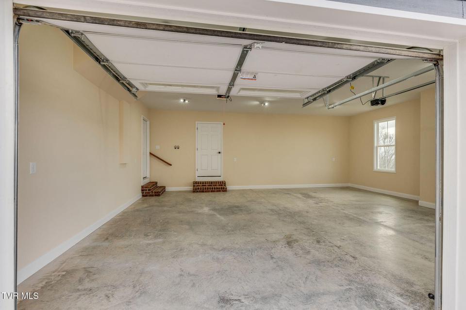 Photo #44: 1126 Victoria Lee Way