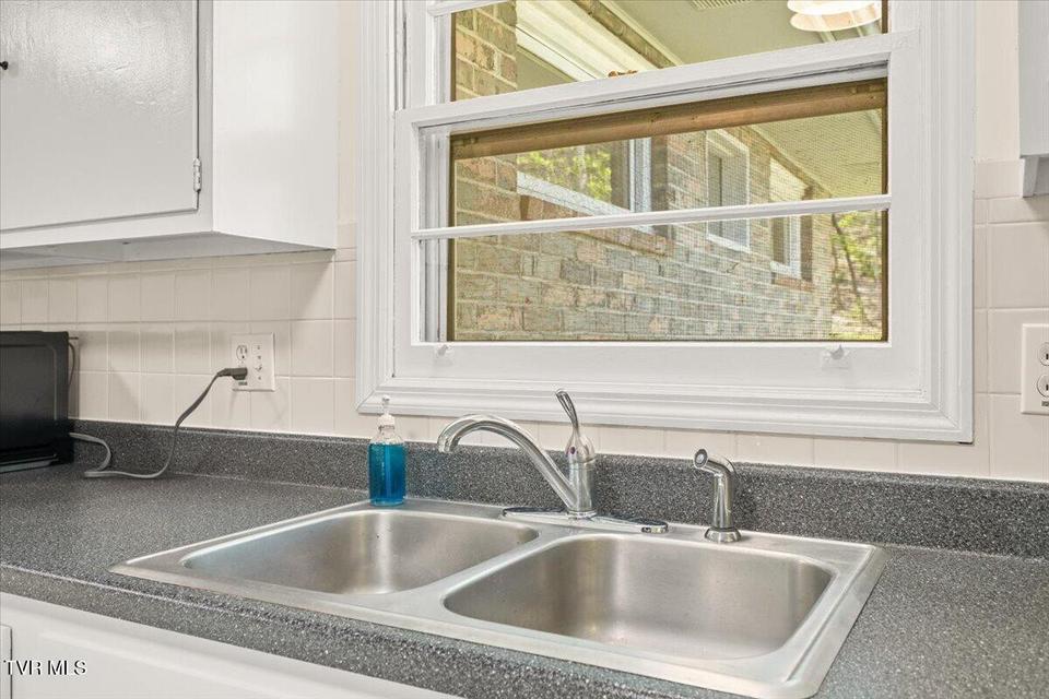 Photo #30: 4 Okeechobee Drive