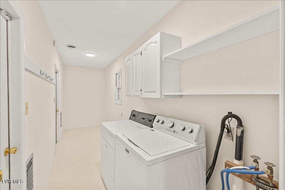 Photo #35: 4 Okeechobee Drive