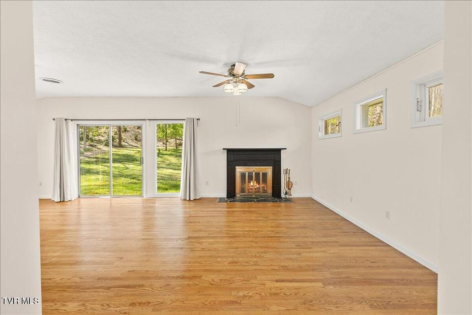 Photo #37: 4 Okeechobee Drive