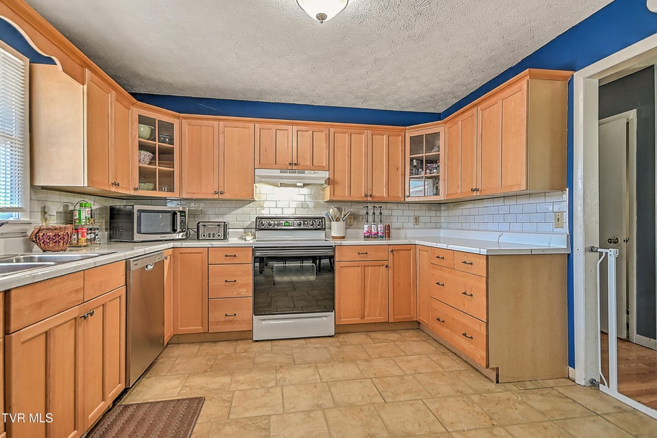 Photo #12: 134 Grandview Road