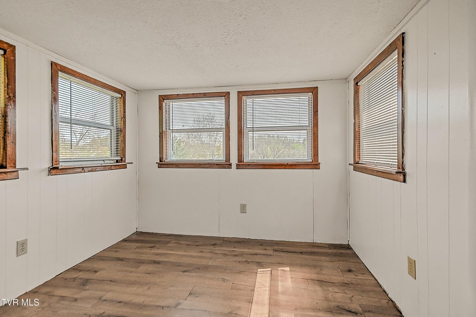 Photo #16: 134 Grandview Road