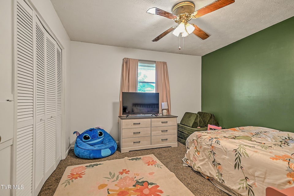 Photo #19: 134 Grandview Road