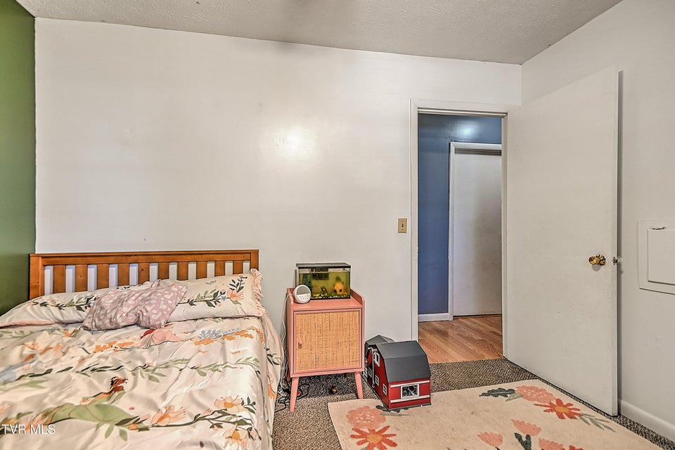 Photo #21: 134 Grandview Road