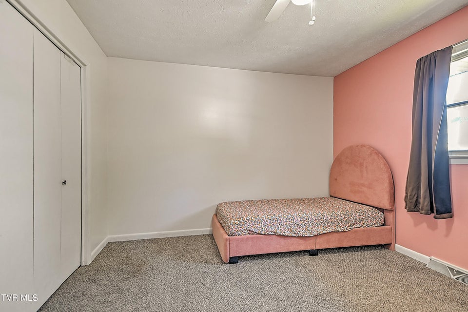 Photo #23: 134 Grandview Road