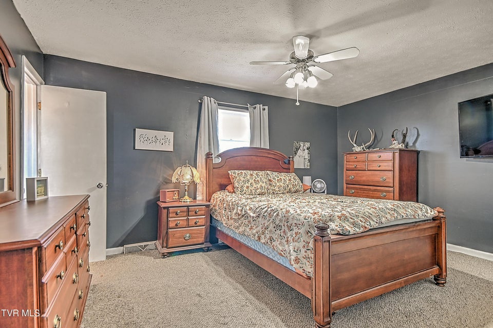 Photo #26: 134 Grandview Road