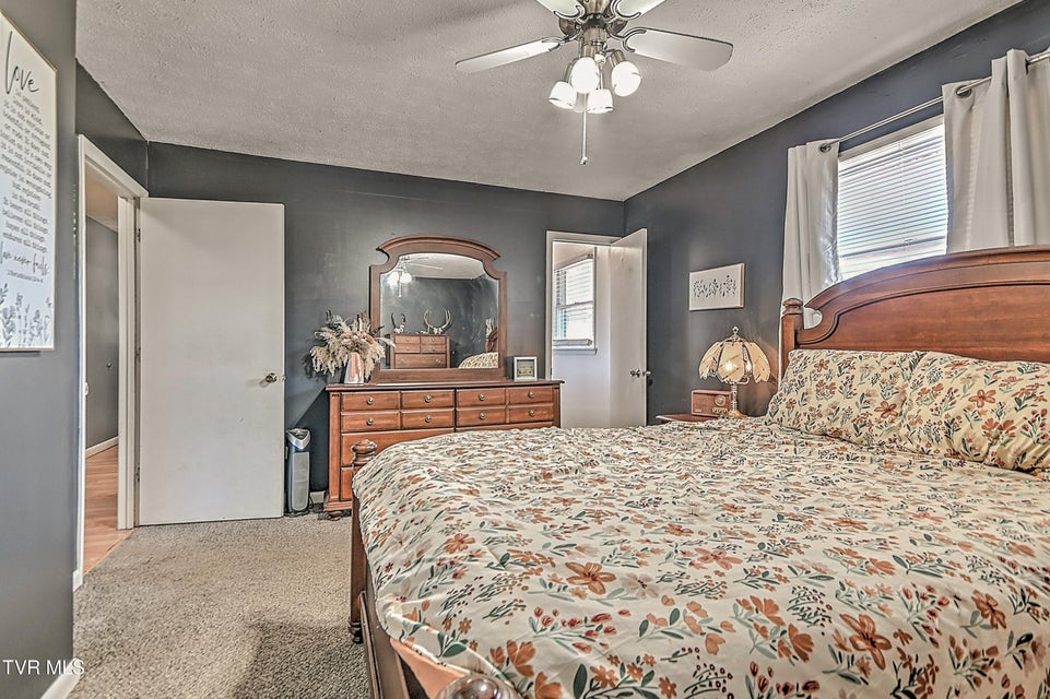 Photo #27: 134 Grandview Road