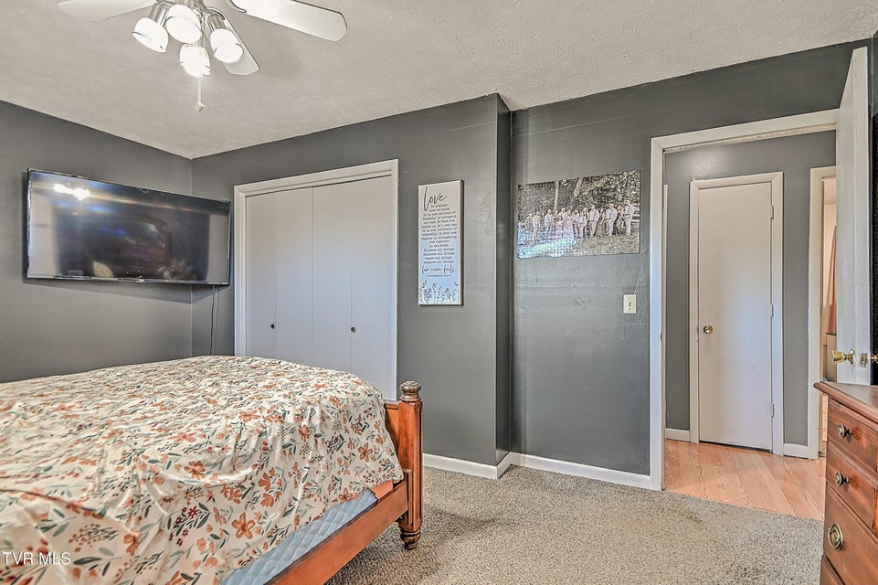 Photo #29: 134 Grandview Road