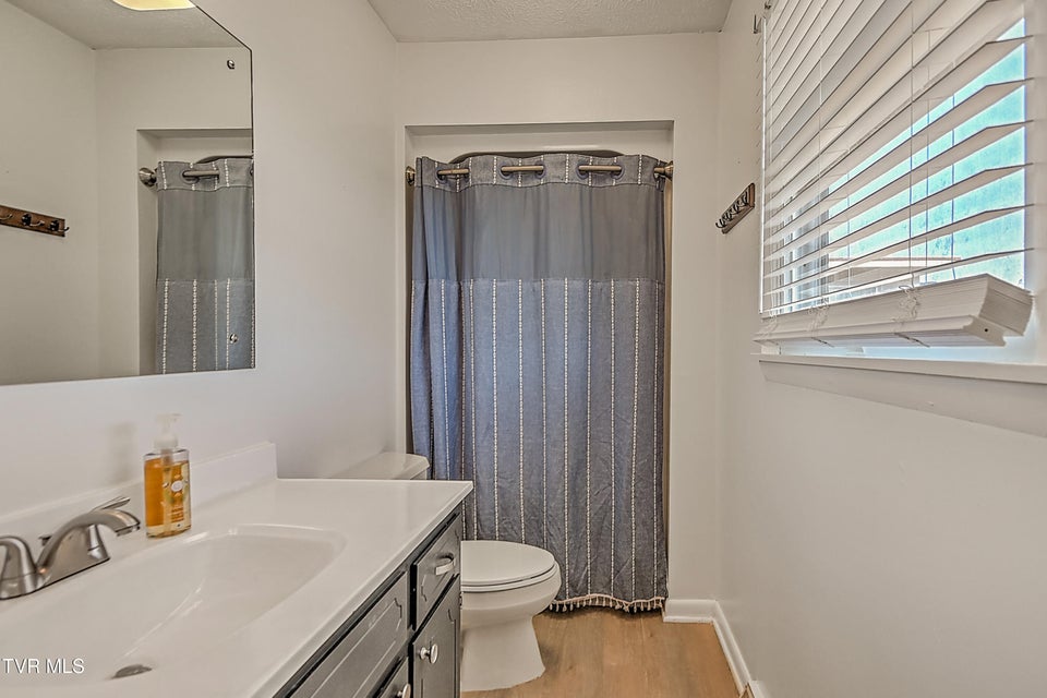 Photo #30: 134 Grandview Road