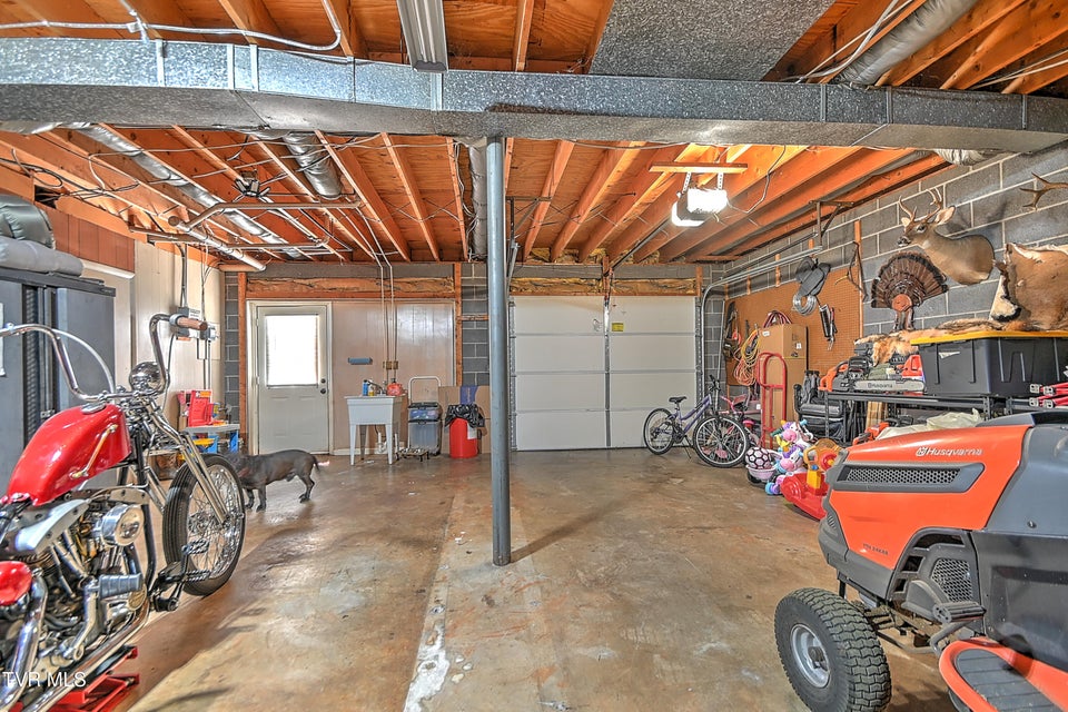 Photo #34: 134 Grandview Road