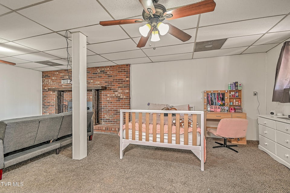 Photo #35: 134 Grandview Road