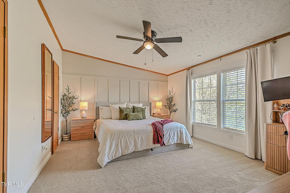 Photo #33: 800 Chadwell Road