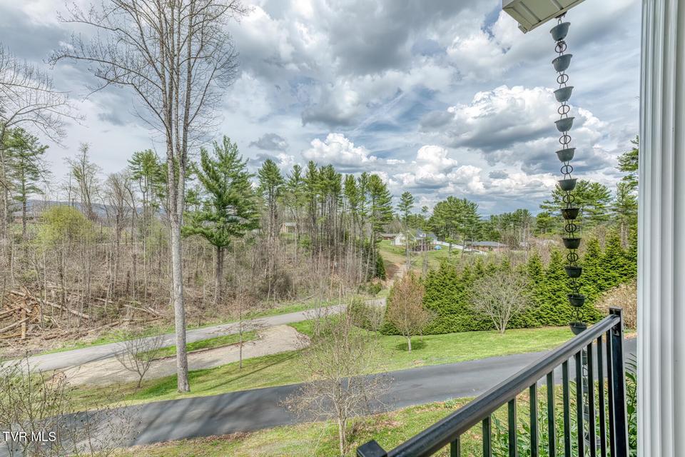 Photo #5: 580 Cedar Street