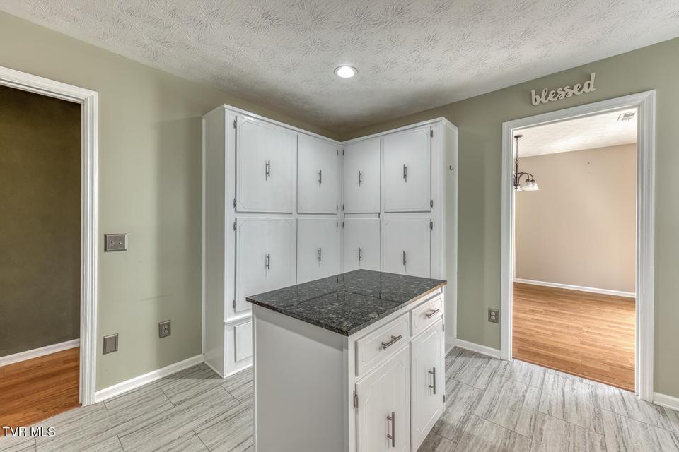 Photo #29: 580 Cedar Street