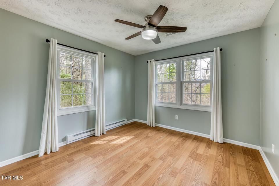 Photo #33: 580 Cedar Street