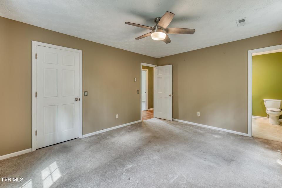 Photo #37: 580 Cedar Street