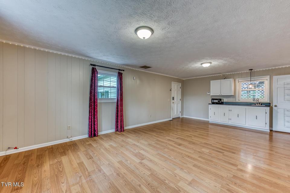 Photo #43: 580 Cedar Street