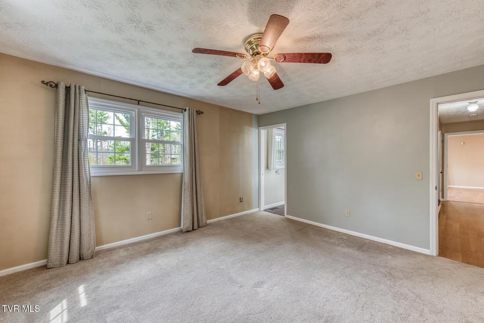 Photo #50: 580 Cedar Street