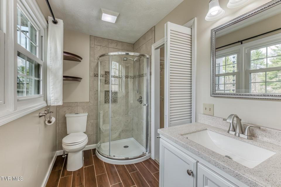 Photo #52: 580 Cedar Street