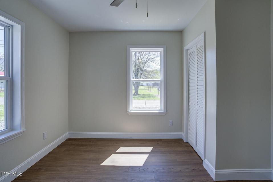 Photo #14: 511 Coffee Street