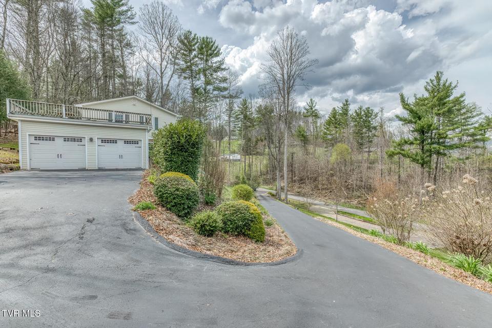 Photo #15: 580 Cedar Street