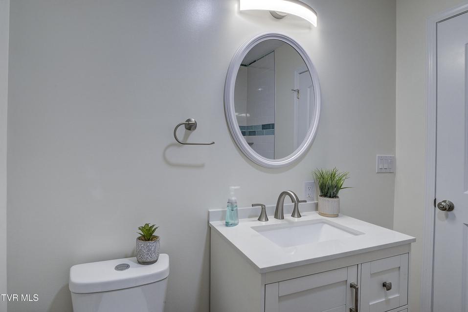 Photo #19: 511 Coffee Street