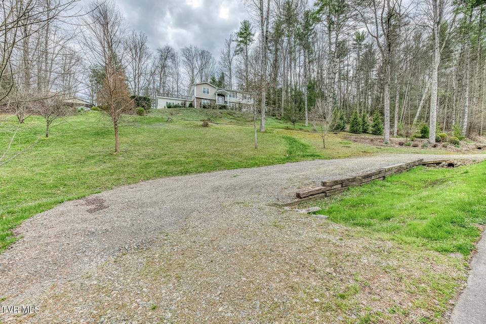 Photo #59: 580 Cedar Street