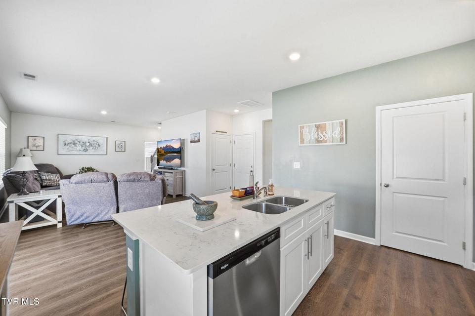 Photo #7: 816 Magnolia Ridge Drive