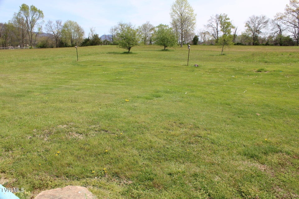 Photo #10: 574 Bailey Street