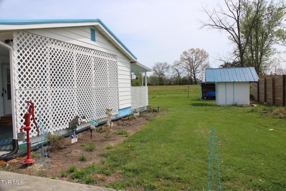 Photo #6: 574 Bailey Street