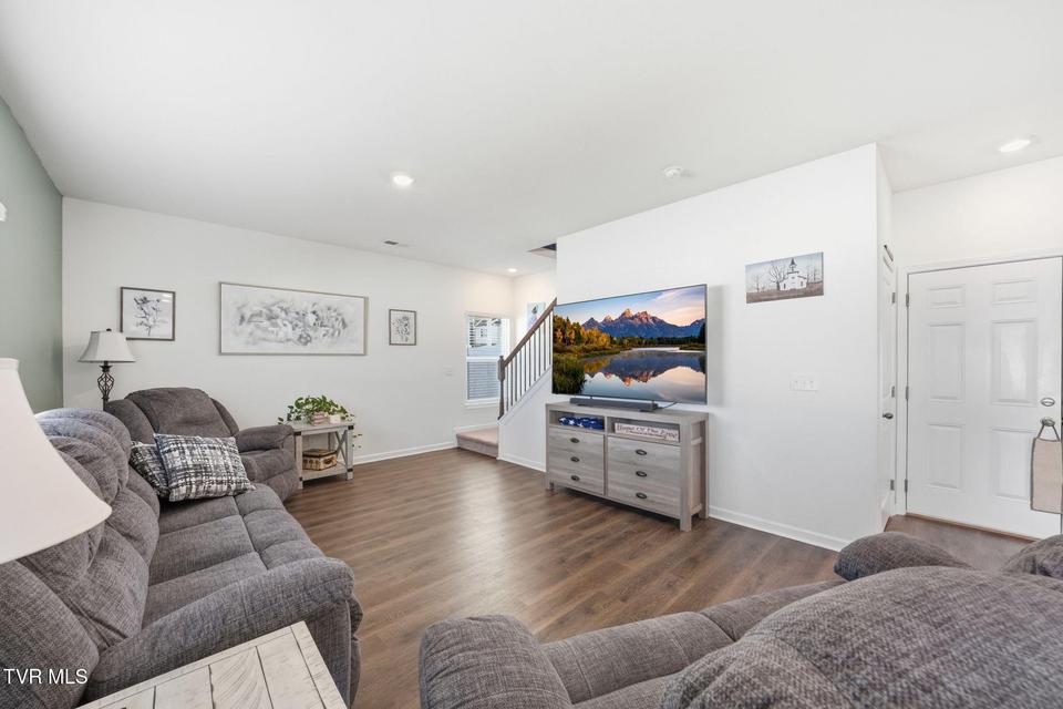 Photo #12: 816 Magnolia Ridge Drive